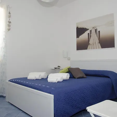 Guest house Aurora 2*